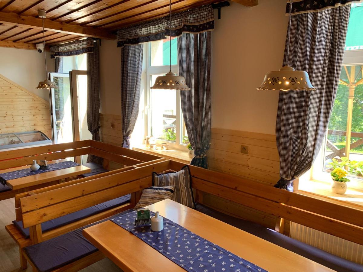 Penzion A Restaurace Vyhlidka Železná Ruda Exteriör bild