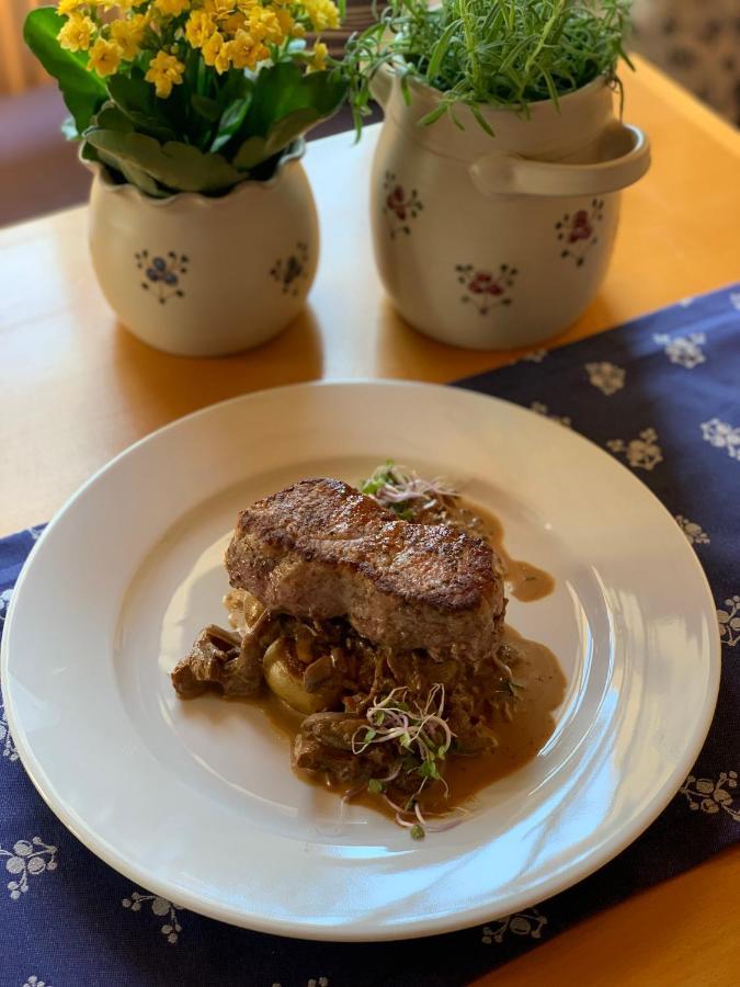 Penzion A Restaurace Vyhlidka Železná Ruda Exteriör bild