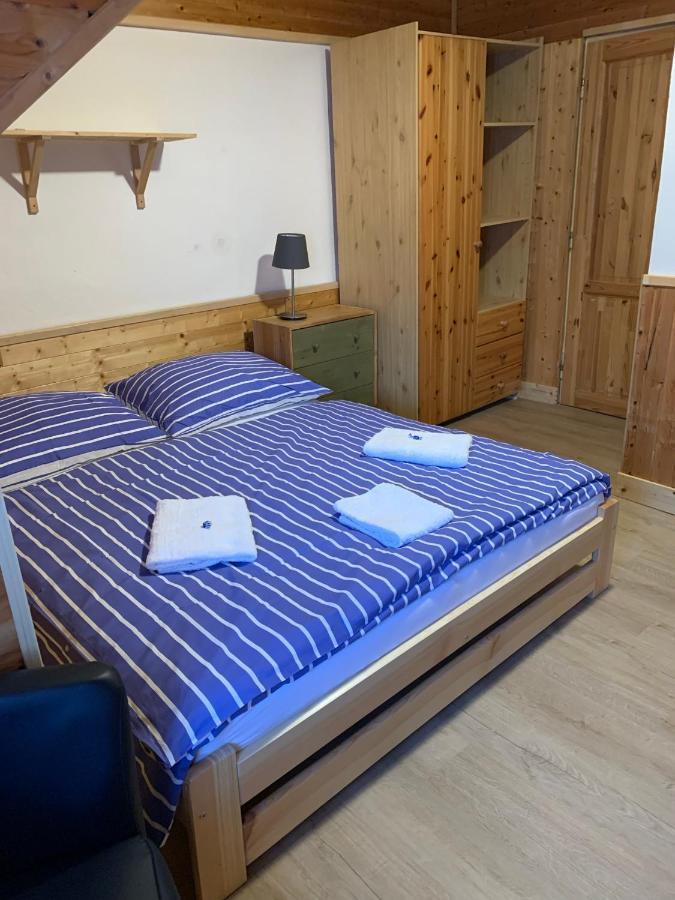 Penzion A Restaurace Vyhlidka Železná Ruda Exteriör bild