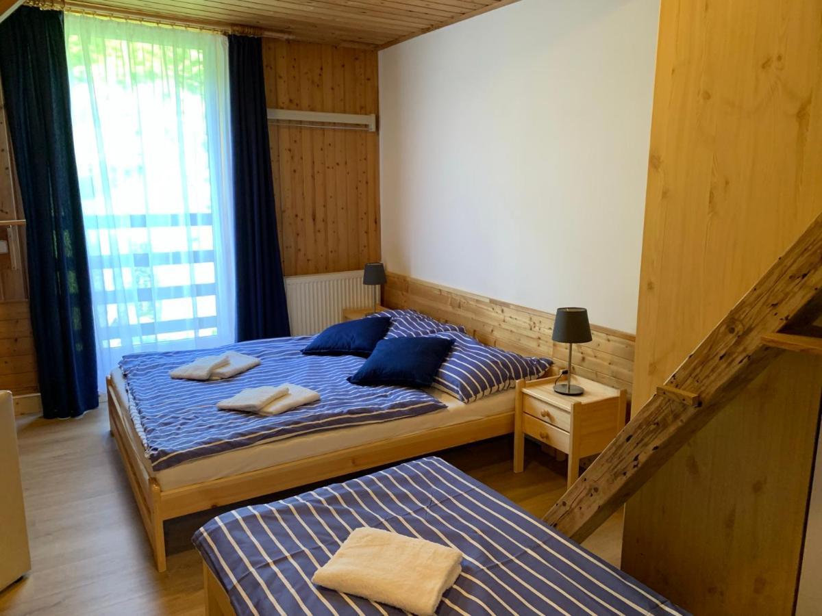 Penzion A Restaurace Vyhlidka Železná Ruda Exteriör bild