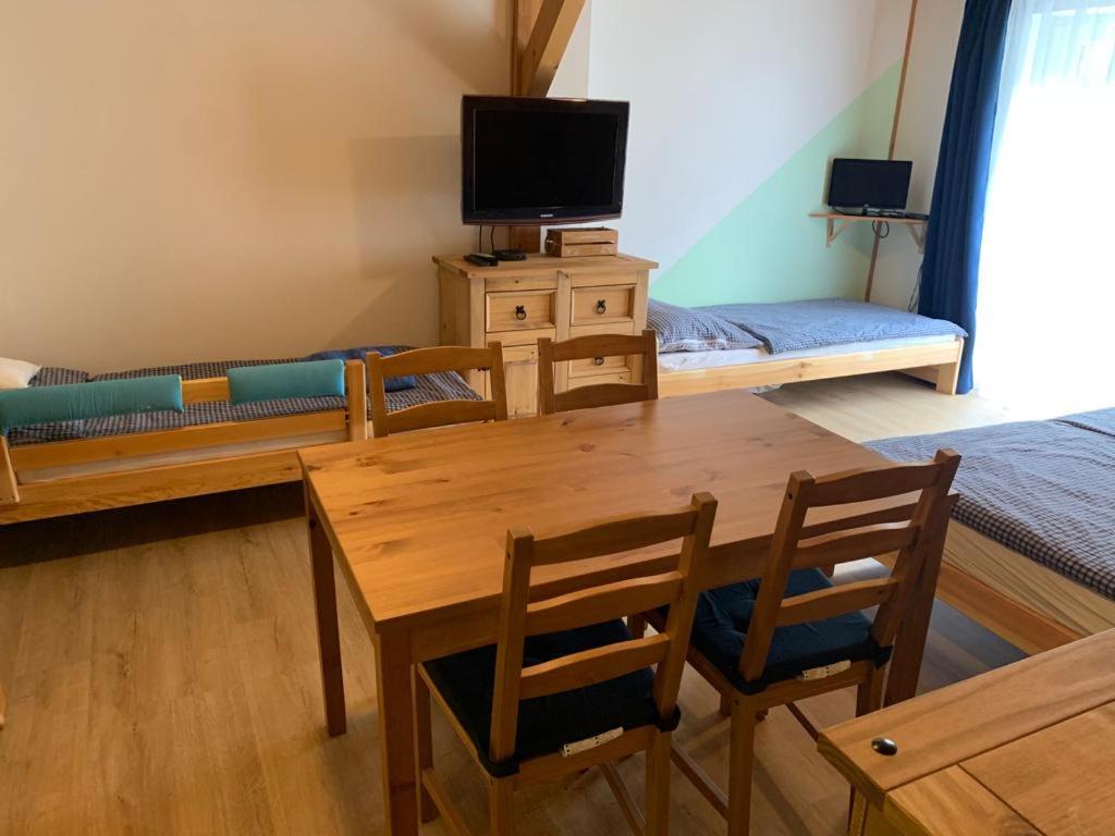 Penzion A Restaurace Vyhlidka Železná Ruda Exteriör bild